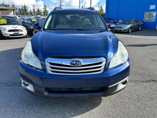 2010 Subaru Outback 2.5i Premium