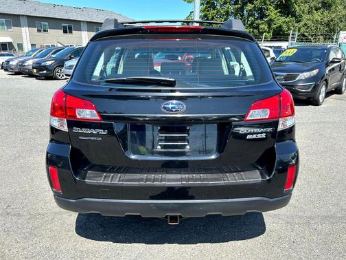 2010 Subaru Outback 2.5i