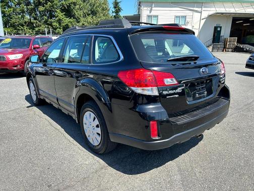 2010 Subaru Outback 2.5i