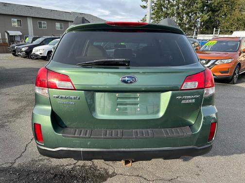 2010 Subaru Outback 2.5i Premium