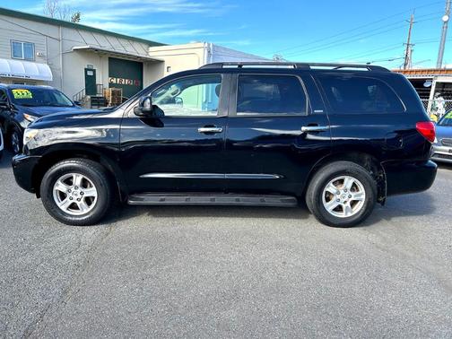 2008 Toyota Sequoia SR5