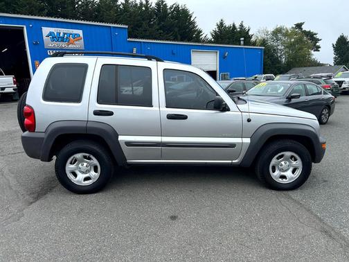 2004 Jeep Liberty Sport