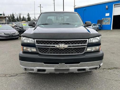 Blue 2005 Chevrolet Silverado 2500 LS H/D Crew Cab