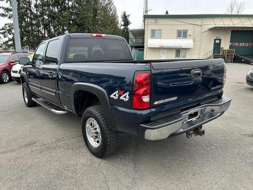 Blue 2005 Chevrolet Silverado 2500 LS H/D Crew Cab