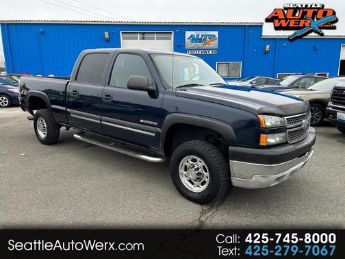 Blue 2005 Chevrolet Silverado 2500 LS H/D Crew Cab