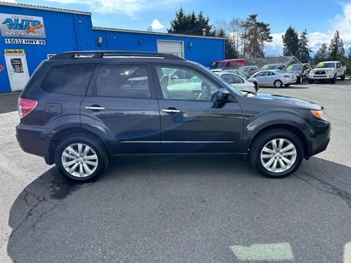 2013 Subaru Forester 2.5X Limited