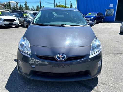 2010 Toyota Prius III