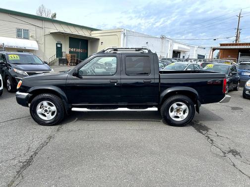 2000 Nissan Frontier SE