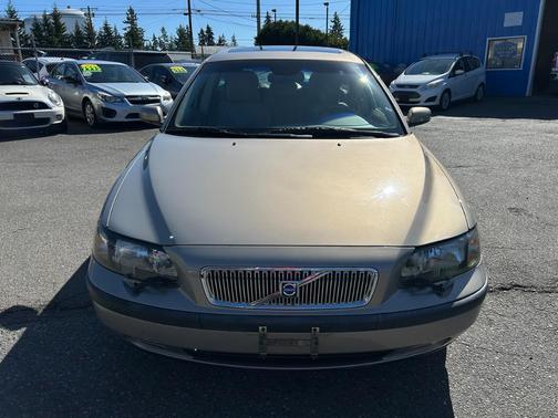 2004 Volvo V70 2.4