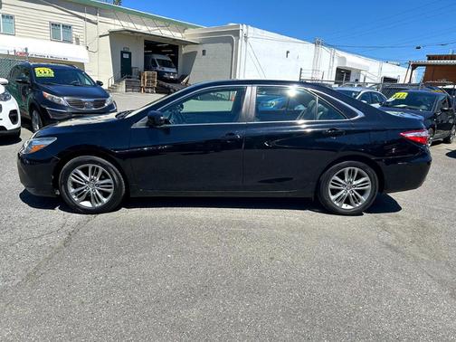 2015 Toyota Camry SE