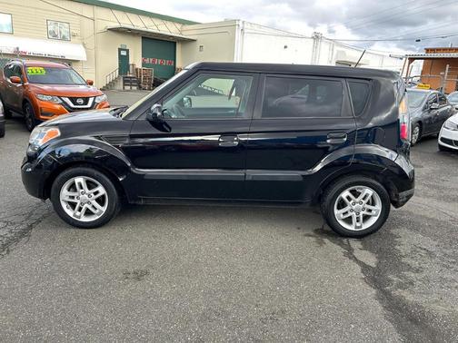 2010 Kia Soul +