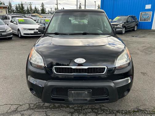2010 Kia Soul +