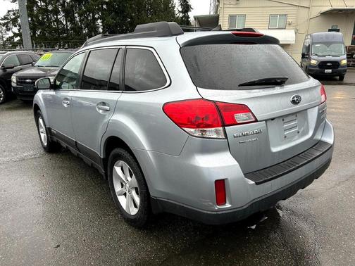2013 Subaru Outback 2.5i Limited