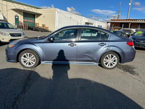 2013 Subaru Legacy 2.5i Premium