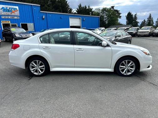 2013 Subaru Legacy 2.5i Premium
