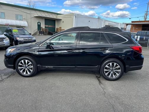 Crystal Black Silica 2016 Subaru Outback 2.5i Limited