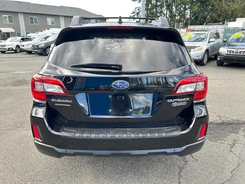 Crystal Black Silica 2016 Subaru Outback 2.5i Limited