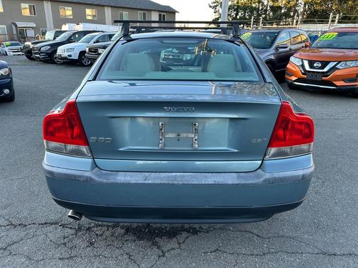 2004 Volvo S60 2.5T