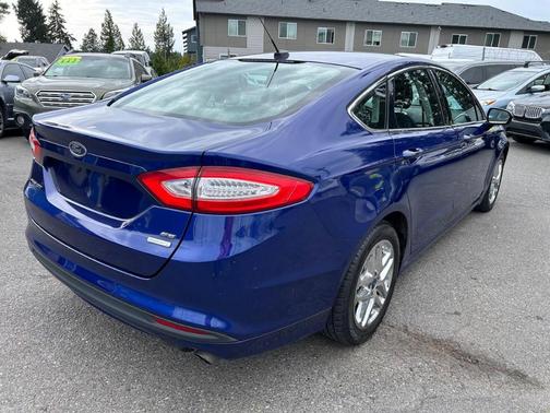 Blue 2014 Ford Fusion SE