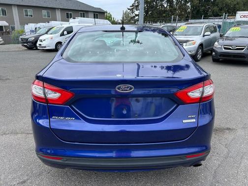 Blue 2014 Ford Fusion SE
