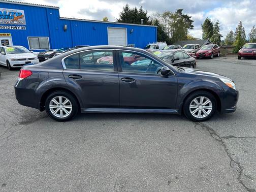 2011 Subaru Legacy 2.5i Premium