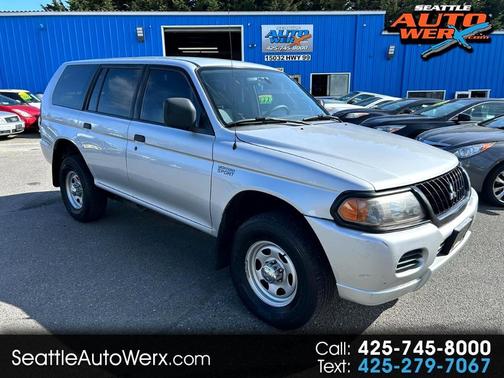 2002 Mitsubishi Montero Sport ES