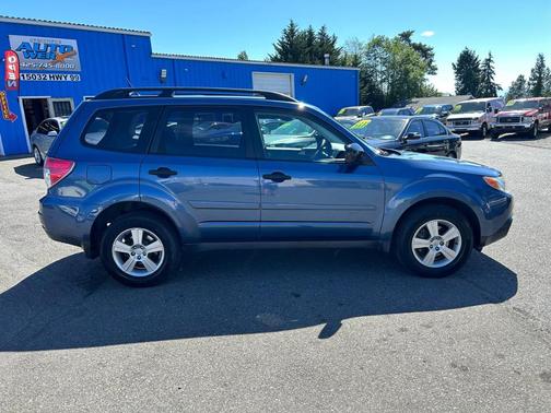 Marine Blue Pearl 2012 Subaru Forester 2.5X