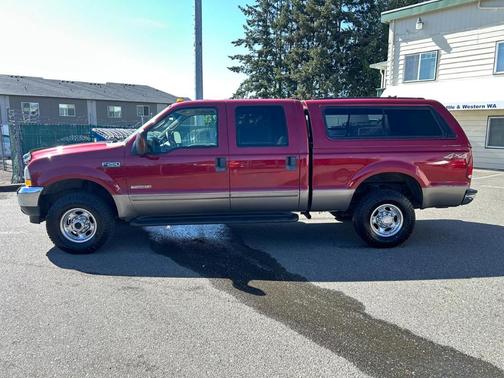 Red 2003 Ford F-250 King Ranch