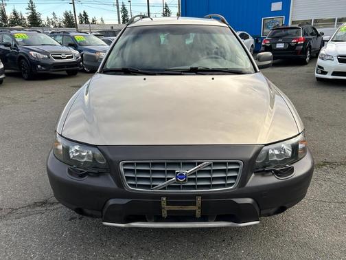 2004 Volvo XC70 