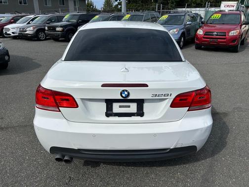 2010 BMW 328 i