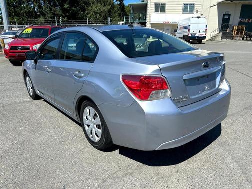 2013 Subaru Impreza 2.0i