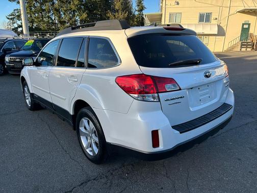 2014 Subaru Outback 3.6R Limited