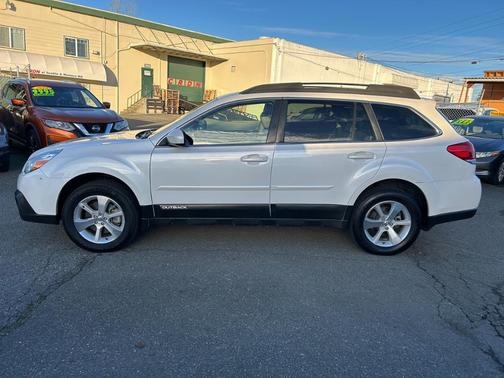 2014 Subaru Outback 3.6R Limited