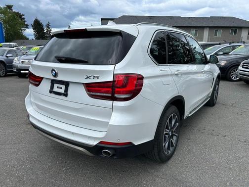 White 2015 BMW X5 xDrive35d