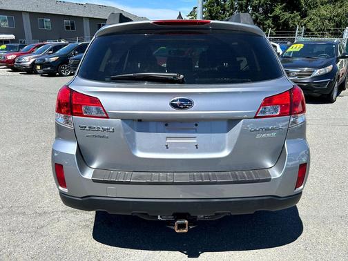 2011 Subaru Outback 2.5i Limited