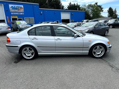 2003 BMW 330 i