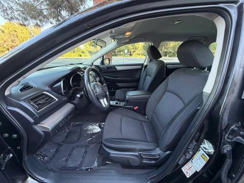 2017 Subaru Outback 2.5i