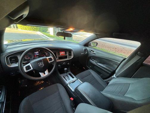 2011 Dodge Charger V6