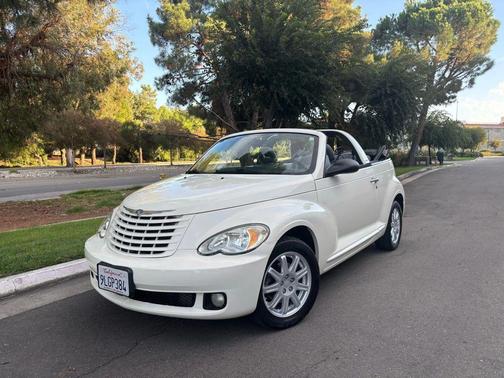 2008 Chrysler PT Cruiser Base