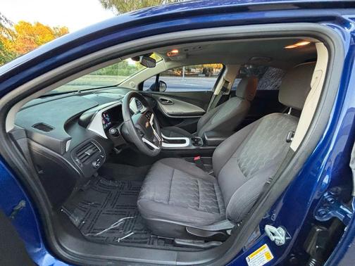 2013 Chevrolet Volt Base