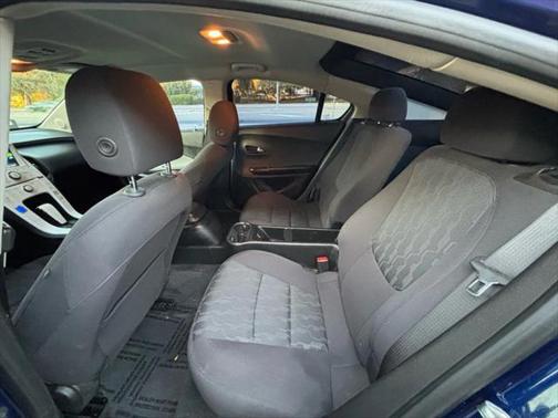 2013 Chevrolet Volt Base