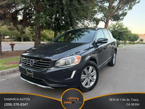 Gray 2016 Volvo XC60 T6 Drive-E Platinum
