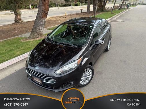 2014 Ford Fiesta SE Sedan 4D