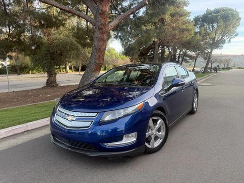 2012 Chevrolet Volt Base