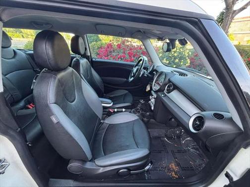 2008 MINI Cooper Clubman Base