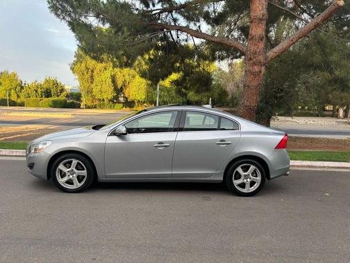 2013 Volvo S60 T5