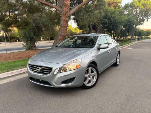 2013 Volvo S60 T5
