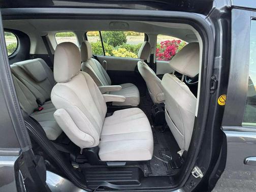 2013 Mazda Mazda5 Sport Minivan 4D