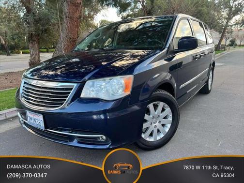 2014 Chrysler Town & Country Touring