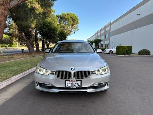 2012 BMW 328 328i Sedan 4D
